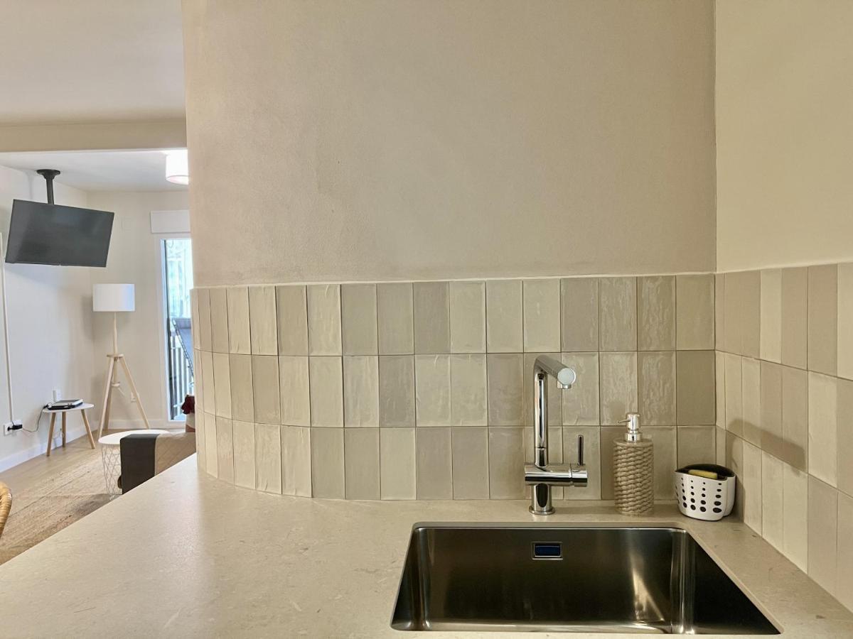 Cozy San Cristobal Apartment In Heart Of Alicante Buitenkant foto