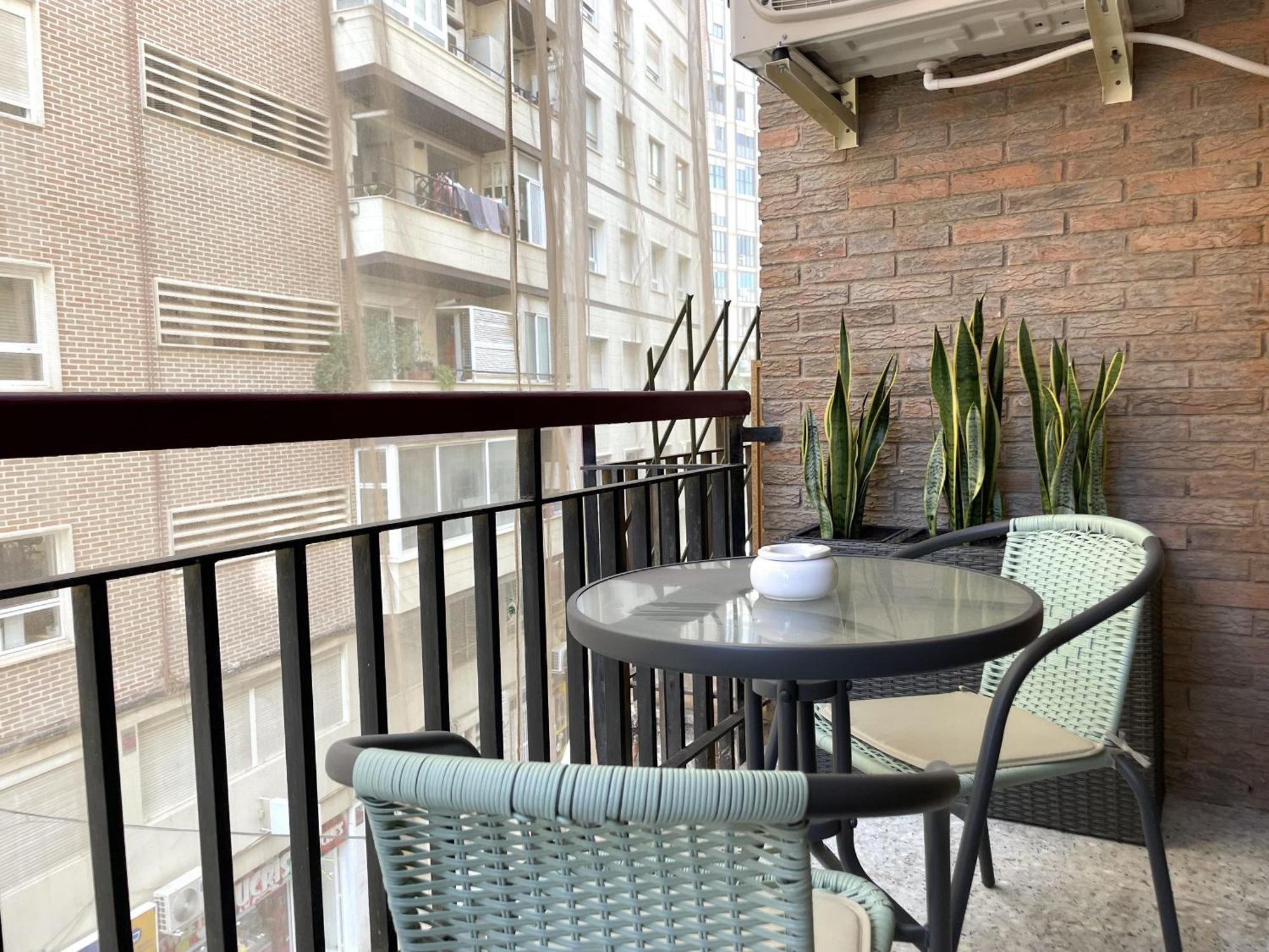 Cozy San Cristobal Apartment In Heart Of Alicante Buitenkant foto
